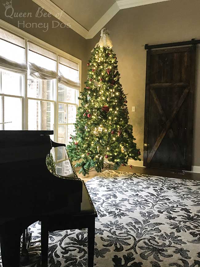 Prelit Christmas Tree Lights Repair/Replace • Queen Bee of Honey Dos