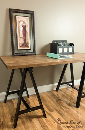 Diy An Easy Faux Reclaimed Wood Table Queen Bee Of Honey Dos